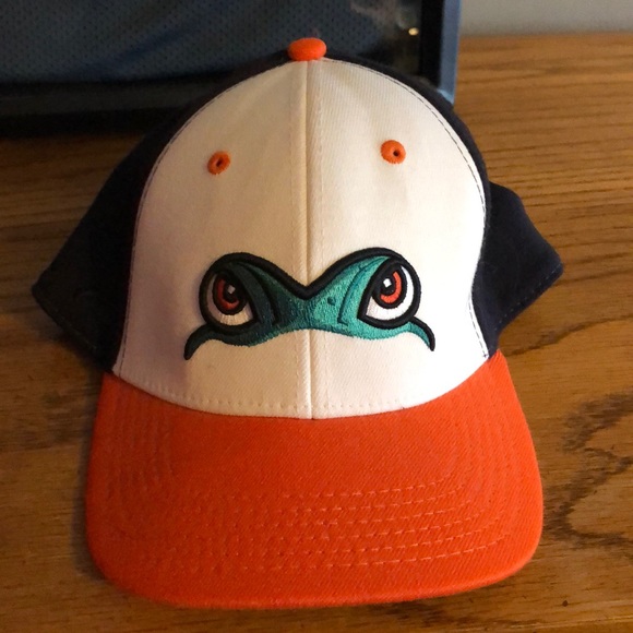 Baseball cap - Picture 1 of 2